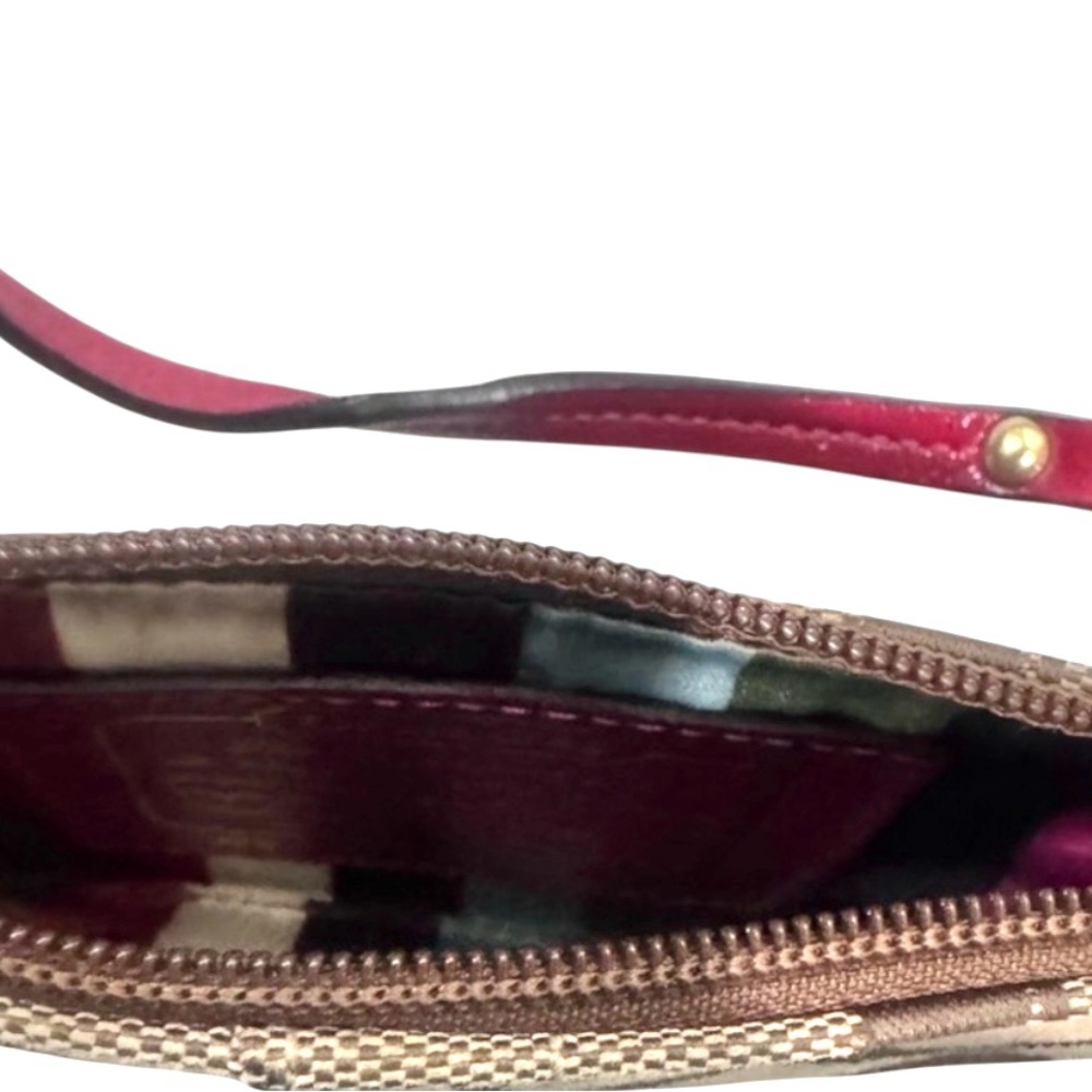 COACH LEGACY CANVAS SIGNATURE WRISTLET WITH RED LEATHER TRIM - Picture 3 of 5